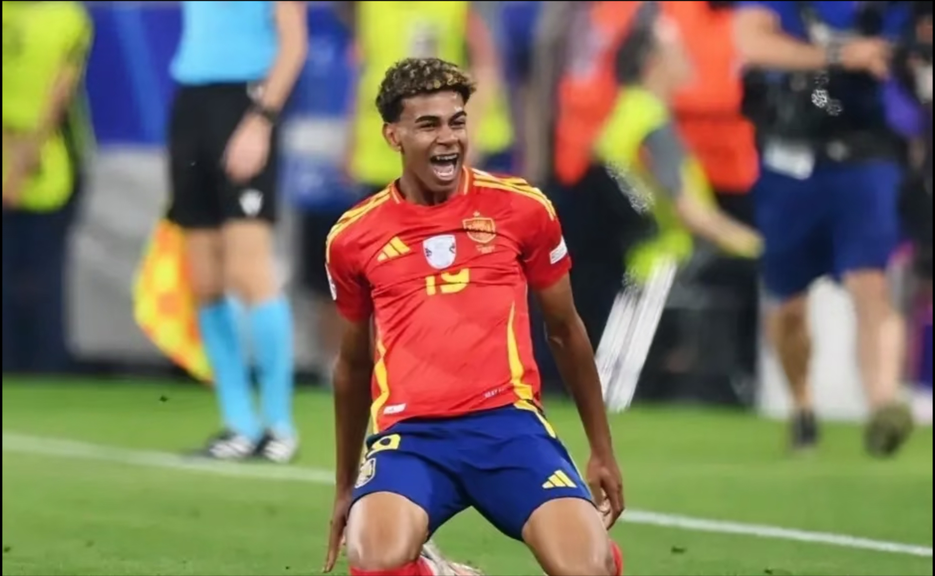 开云体育登录-关于欧洲冠军联赛半决赛中热门队伍崭露头角的信息