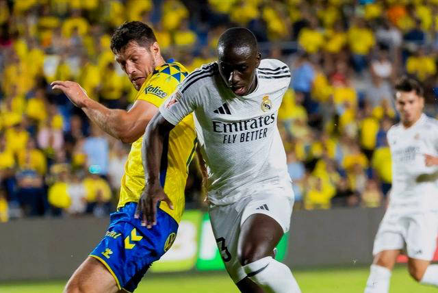 瓦伦西亚主场大胜拉斯帕尔马斯,斩获三分的简单介绍 瓦伦西亚主场大胜拉斯帕尔马斯,斩获三分的简单介绍