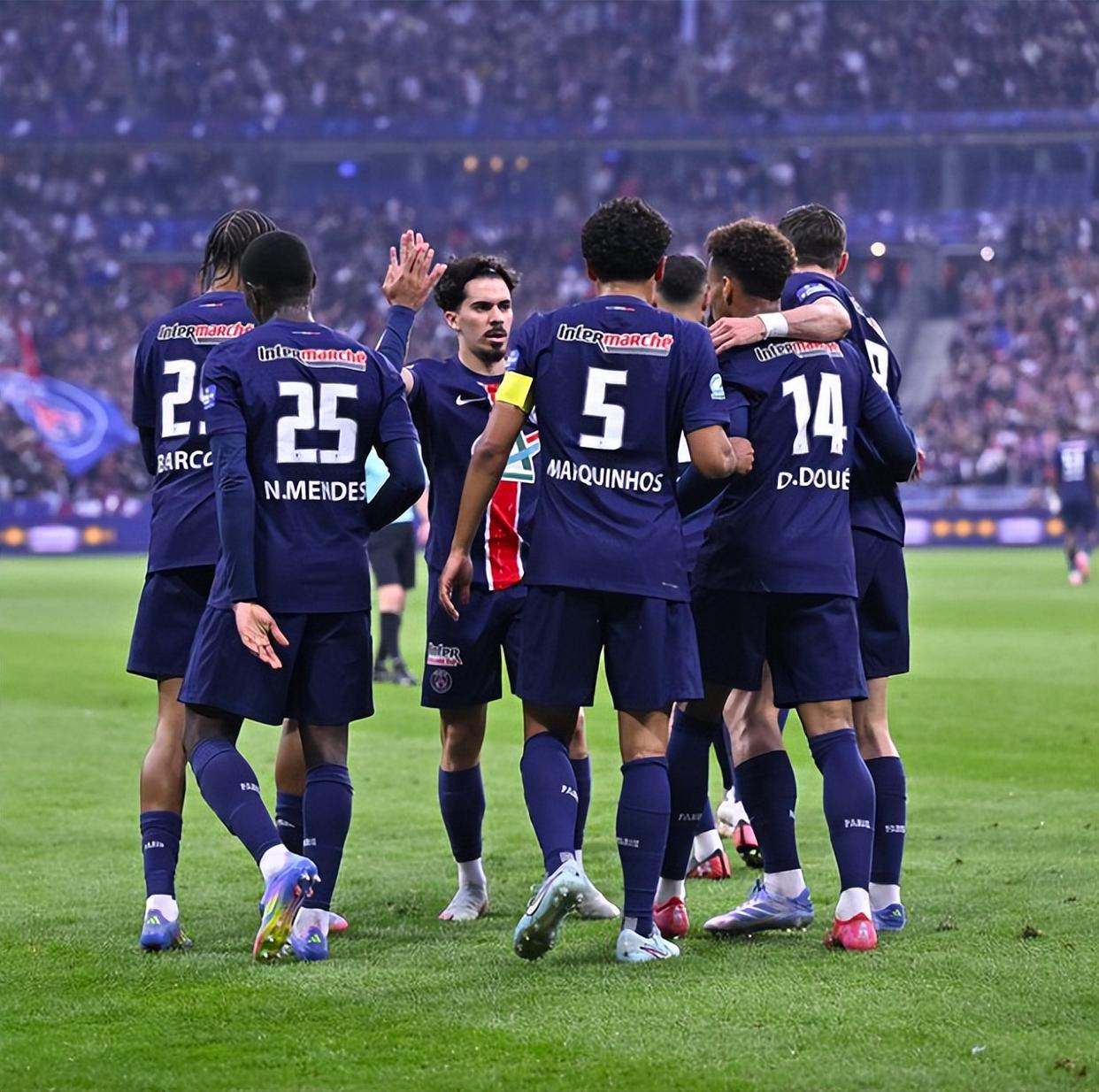 关于巴黎圣日耳曼球员备战国际友谊赛的信息 关于巴黎圣日耳曼球员备战国际友谊赛的信息