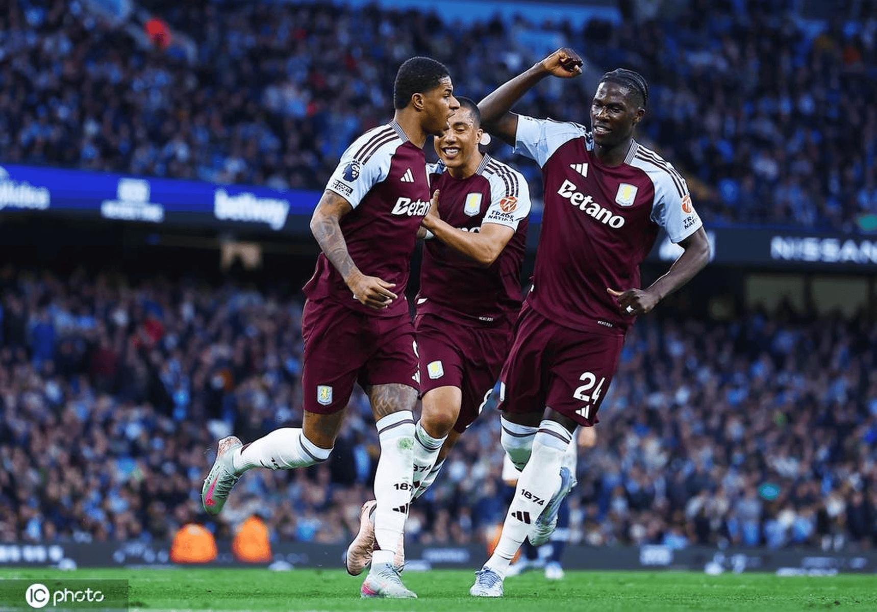 包含法国险胜切尔西，拉什福德状态火热的词条