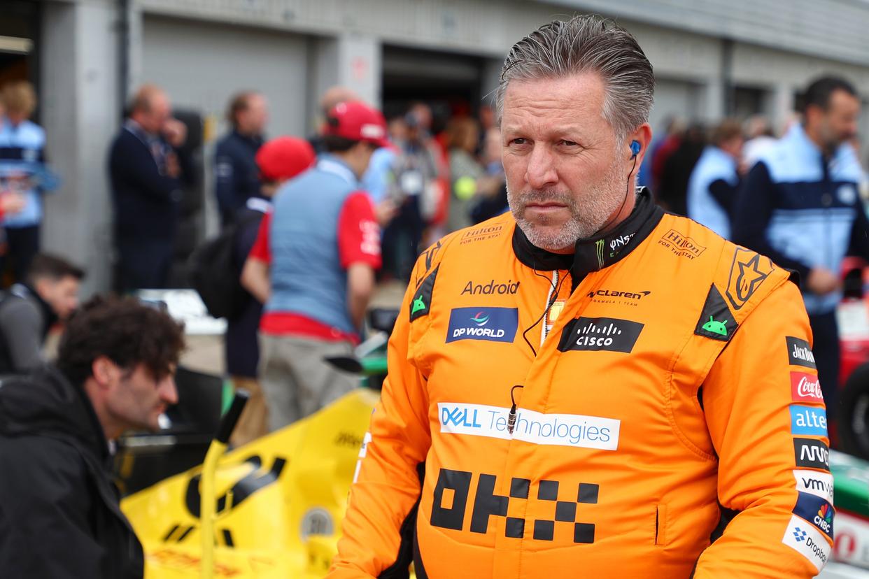 迈凯伦鏖战索伯车队,勒克莱尔点燃赛场 迈凯伦鏖战索伯车队,勒克莱尔点燃赛场