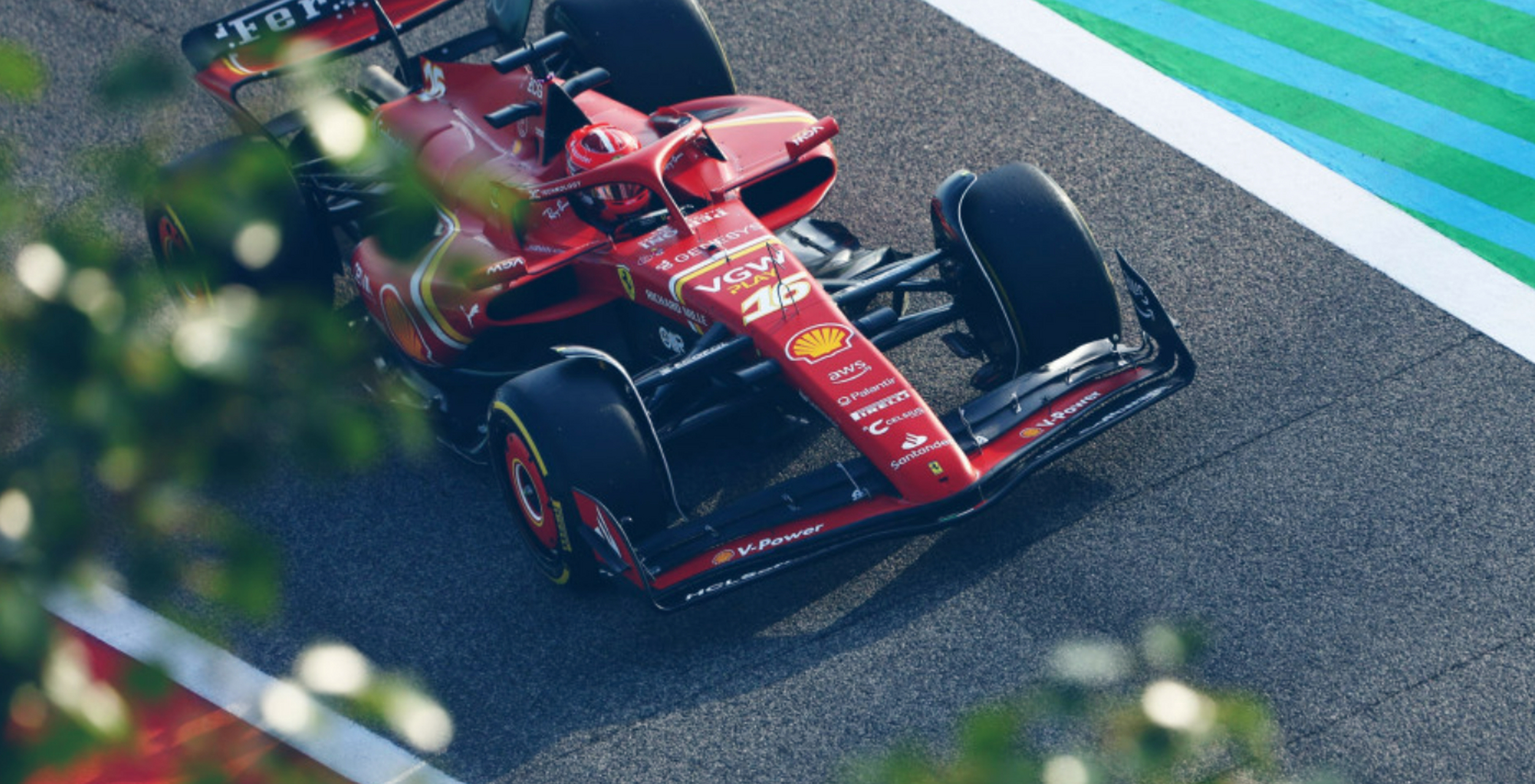 迈凯伦鏖战索伯车队,勒克莱尔点燃赛场 迈凯伦鏖战索伯车队,勒克莱尔点燃赛场