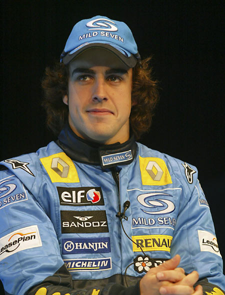 雷诺车队险胜红牛二队,阿隆索高光表现 雷诺车队险胜红牛二队,阿隆索高光表现