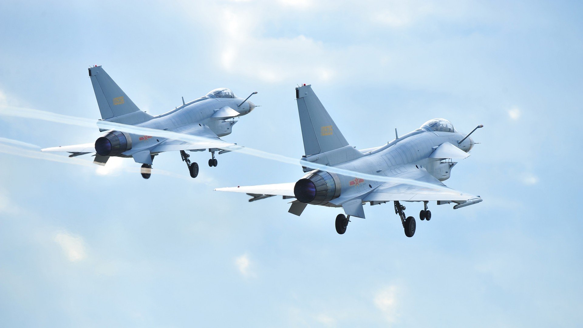 跨越大陆的足球传奇,洪都拉斯爆冷智利,迪亚斯英超争冠主宰