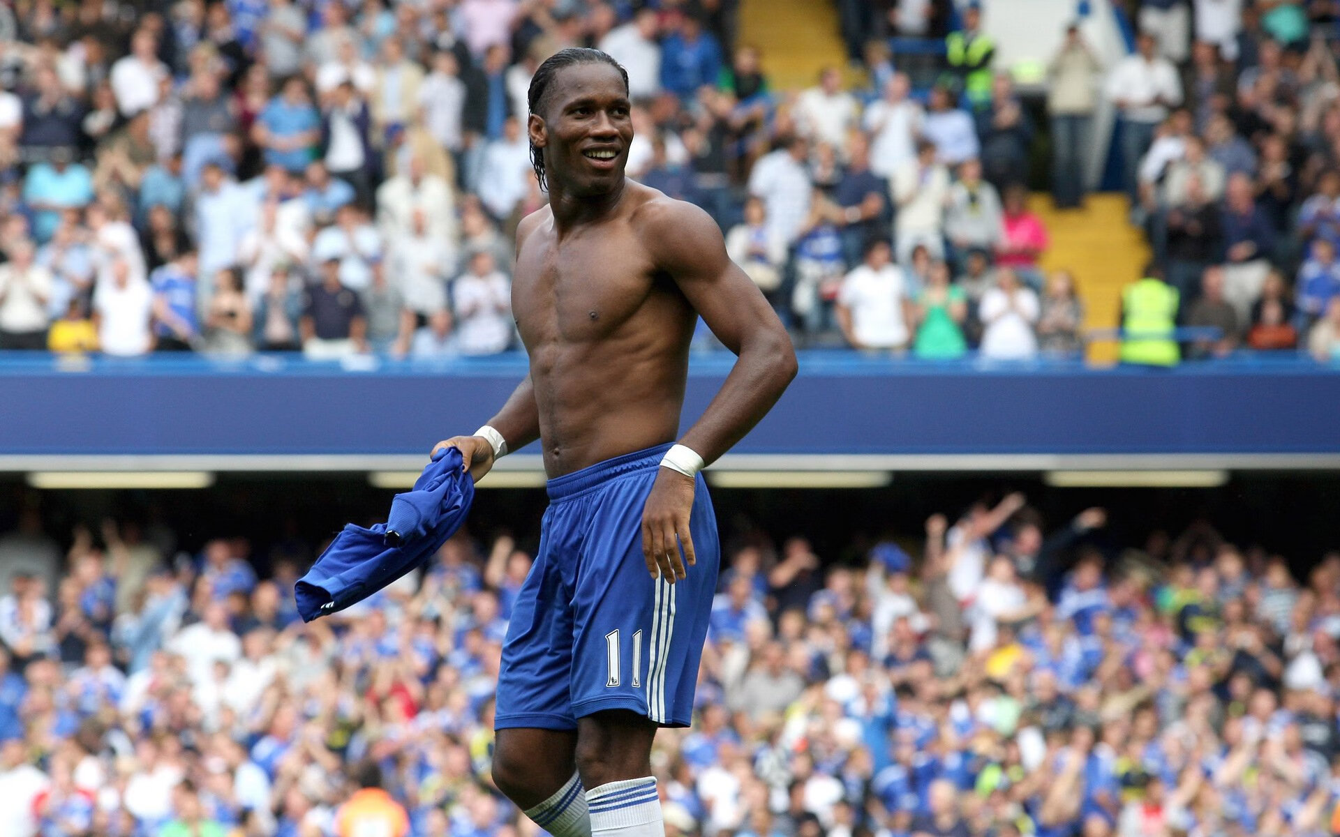 开云APP-圣火焚尽雷鬼之地,里昂布鲁诺焚毁牙买加最后一道藩篱