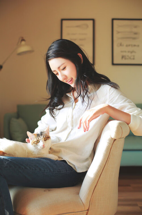 篮球世界的双重奏,热火碾压吉林,东契奇掌控排名战