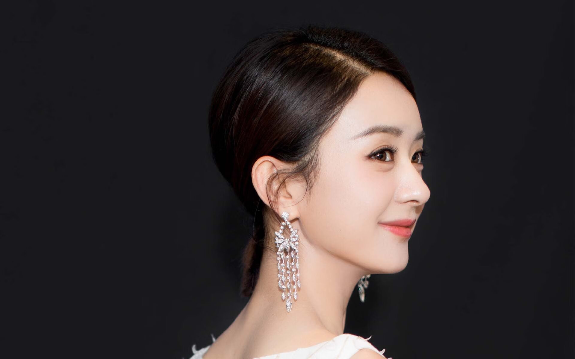 开云体育中国-双星耀欧陆，维尼修斯生涯之夜诠释天赋，切尔西铁血终结丹麦童话