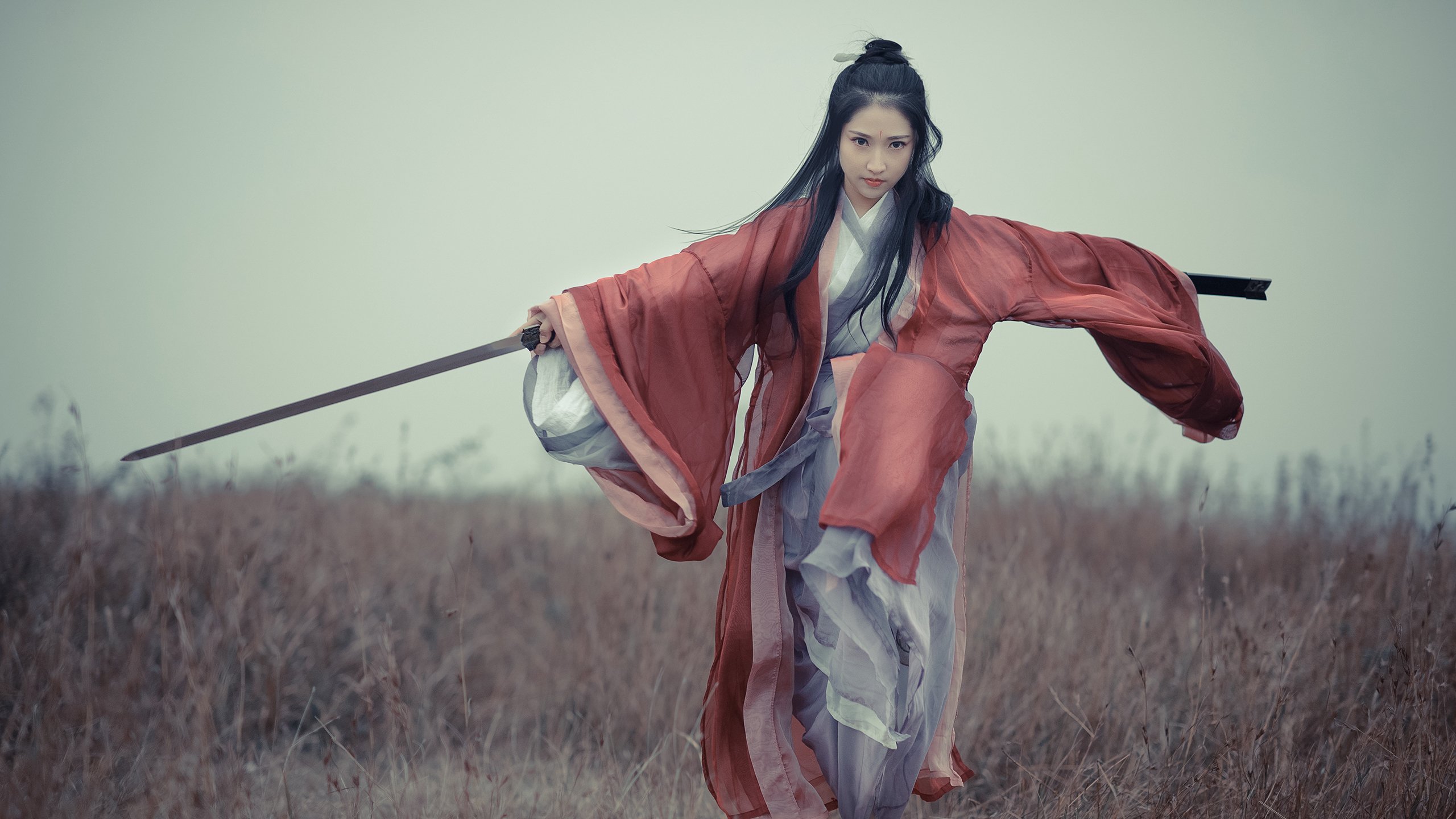 巴黎蔚蓝海岸与柏林雨夜之间，唯有伪九号的神性完成致命一击